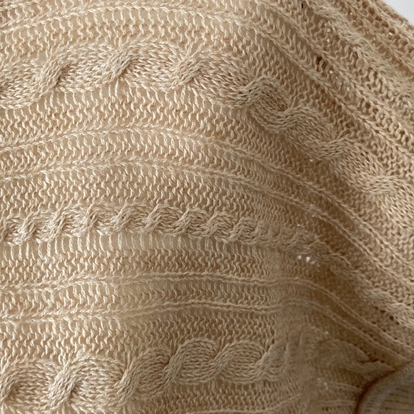 Hollister Knit Top - Picture 6 of 9